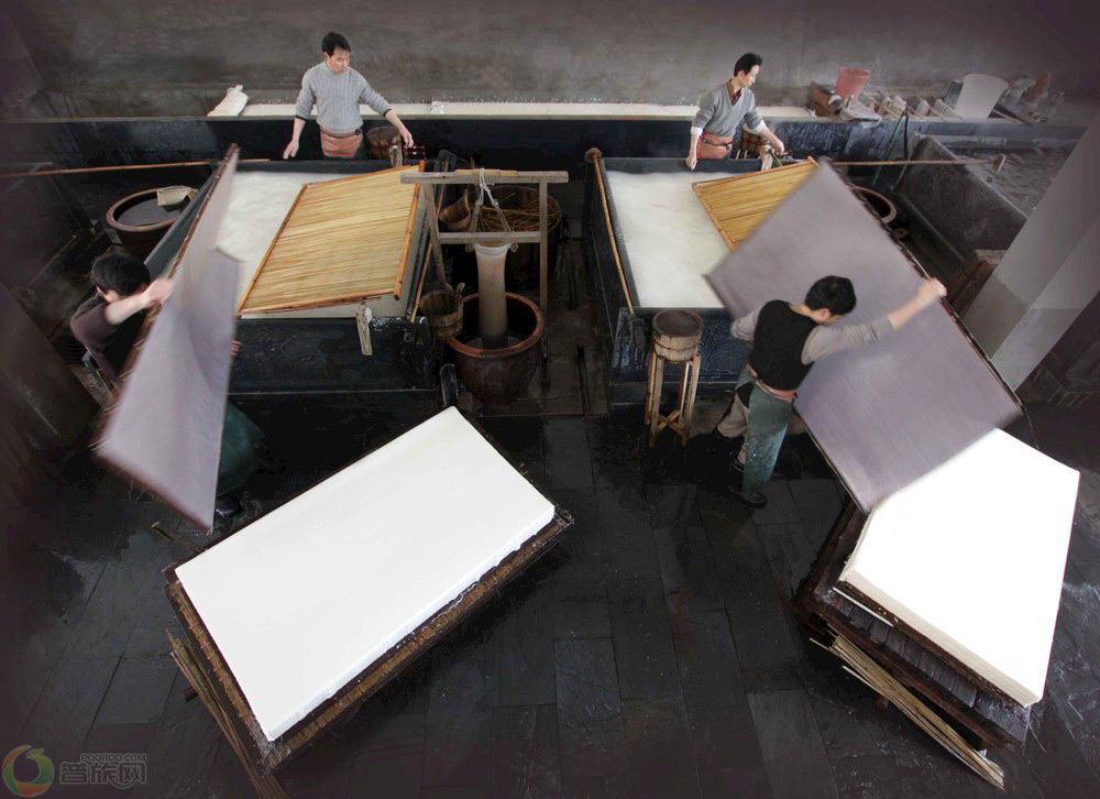 造紙消泡劑應用在造紙中的必要條件