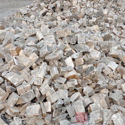 石膏起泡很苦惱？用中聯(lián)邦石膏消泡劑就知道了