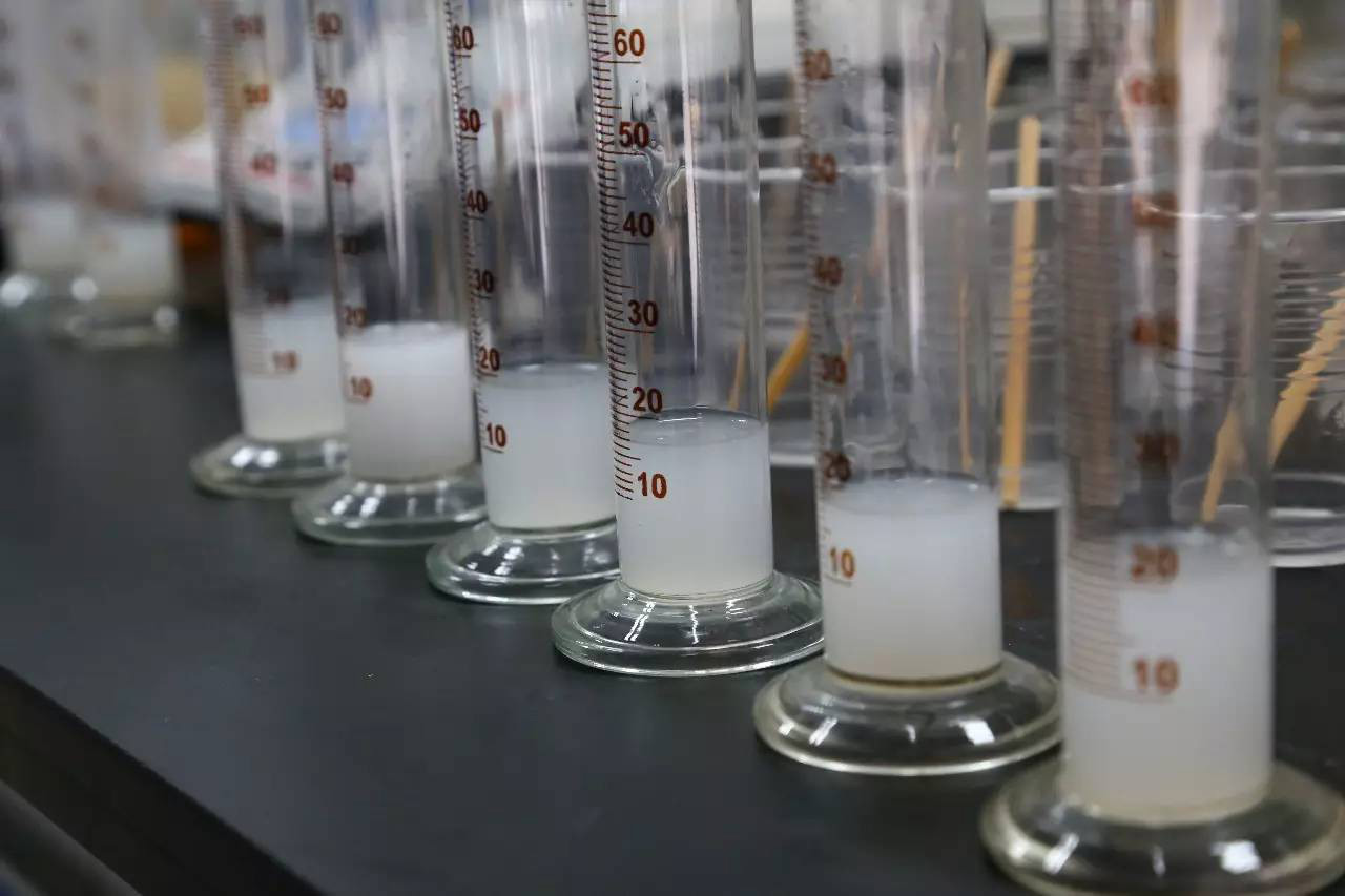 陶瓷印油有泡沫，就用中聯(lián)邦陶瓷印油用消泡劑