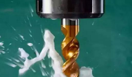 一款切削液消泡劑，讓你消泡沒煩惱！