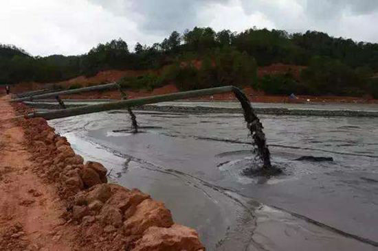 工業廢水消泡劑能避免泡沫對產品質量的影響