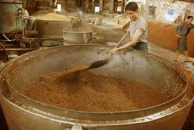 發(fā)酵不起泡了，原來是用了發(fā)酵消泡劑