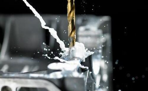 切削液消泡劑在使用切削液中的應(yīng)用