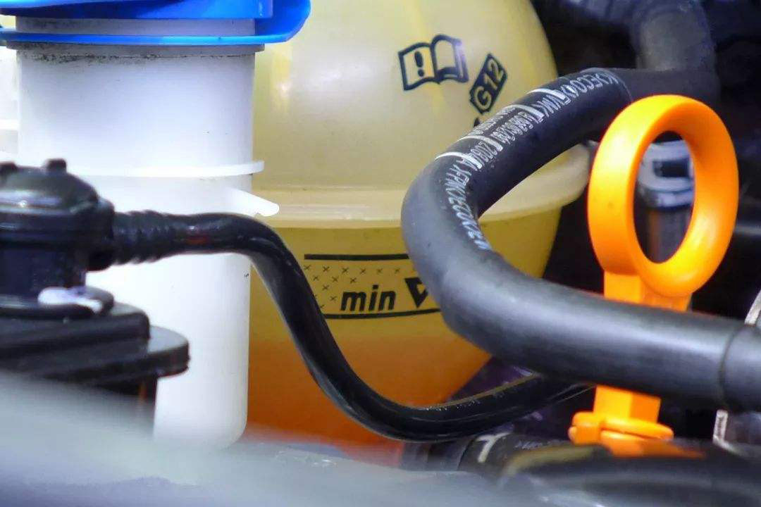 冷卻液消泡劑在冷卻液中應用